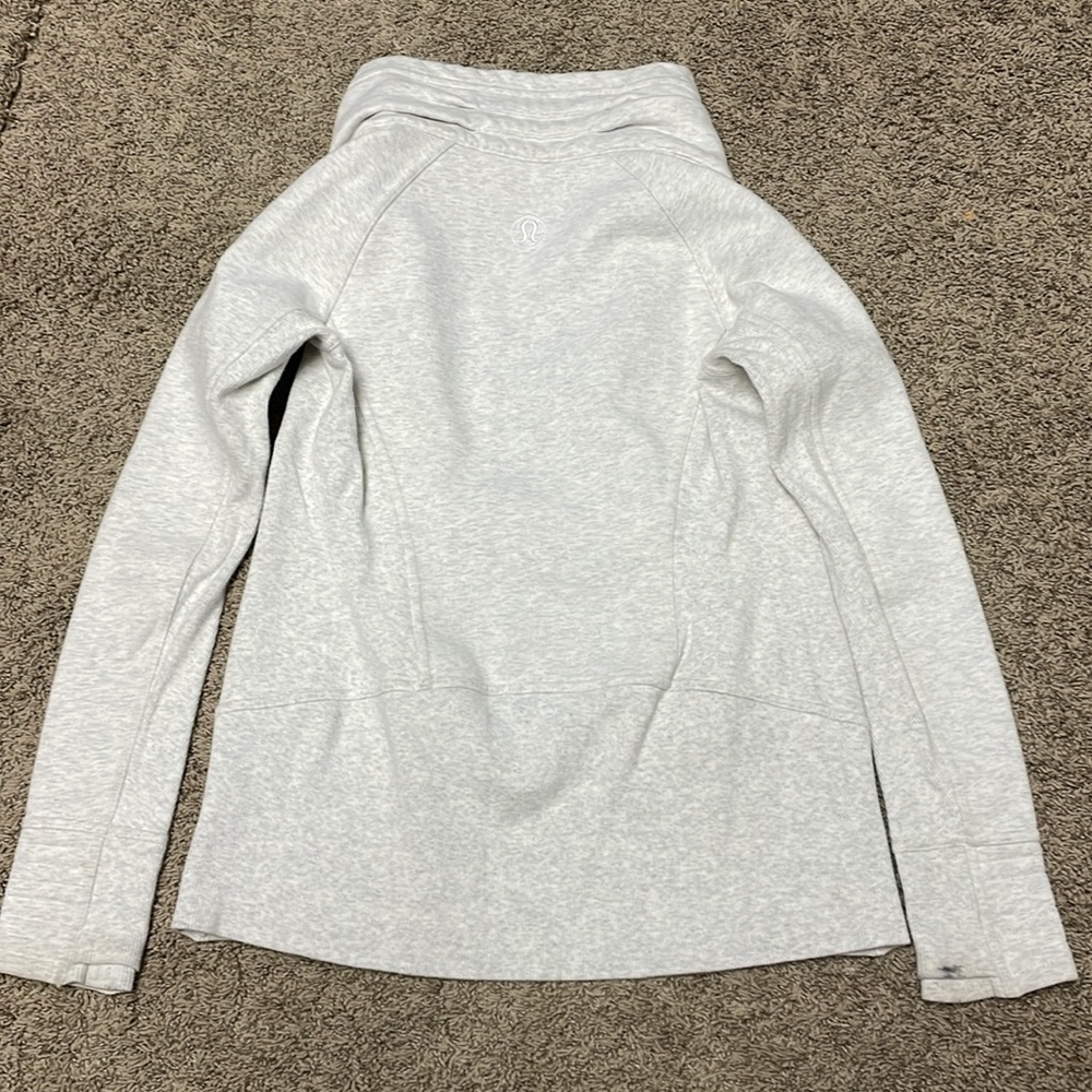 Lululemon jacket - Picture 4 of 4
